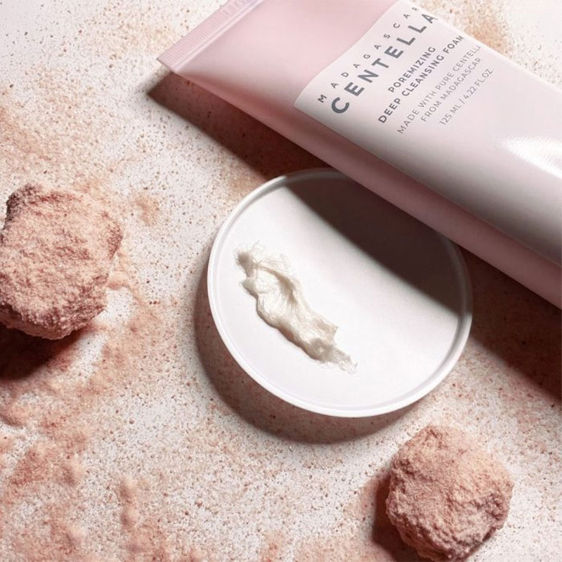 شوینده سنتلا پوست چرب بهترین فوم شستشوی صورت برای منافذ باز