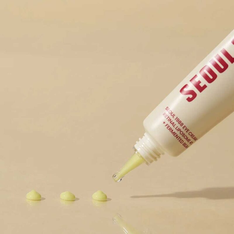 کرم دور چشم سئول 1988 روی پوست مدل – ضدچروک و روشن‌کننده